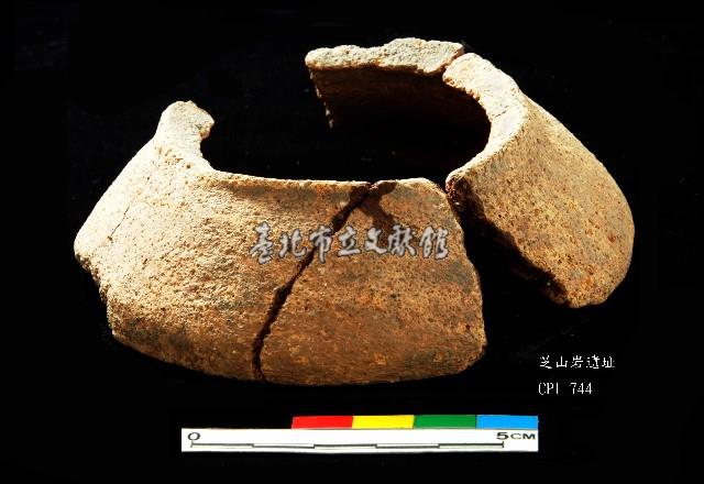 圓山文化圈足藏品圖，第1張