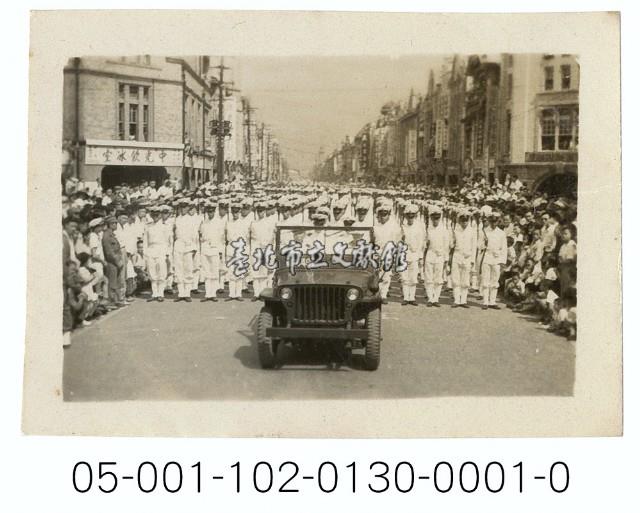 國慶閱兵-重慶南路上的受閱部隊藏品圖，第1張