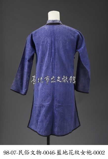 藍地花紋女袍藏品圖，第2張
