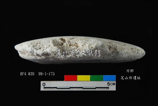 圓山文化磨製斧鋤形器藏品圖，第3張