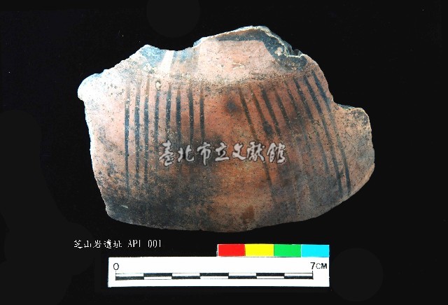 芝山岩文化黑彩折肩器藏品圖，第3張