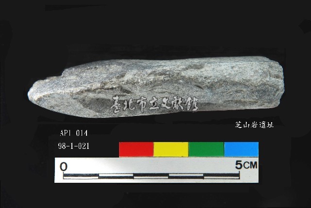 芝山岩文化打製斧鋤形器藏品圖，第3張