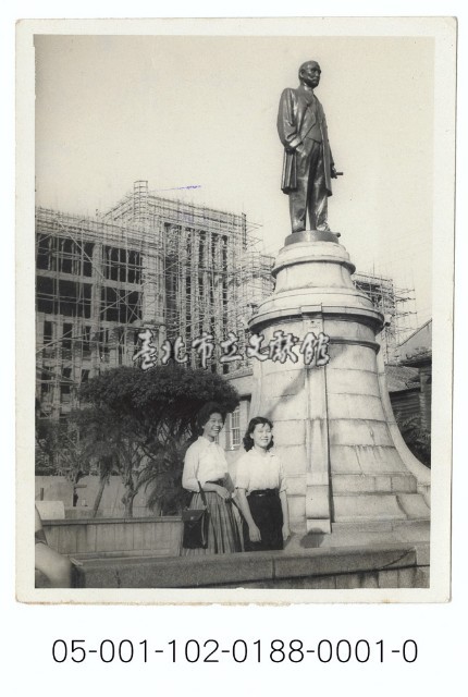 中山堂外孫中山銅像藏品圖，第1張