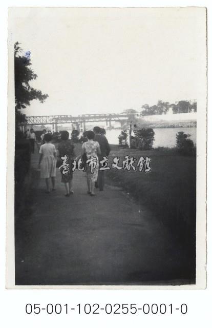 兒童樂園臨基隆河岸的步道藏品圖，第1張