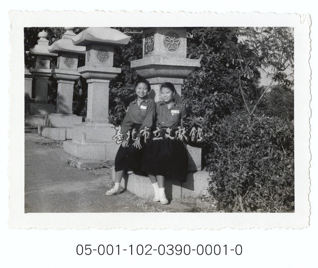 高雄市忠烈祠的日式石燈藏品圖，第1張