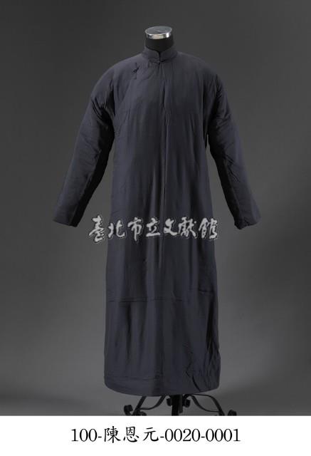 男深藍長袍藏品圖，第1張