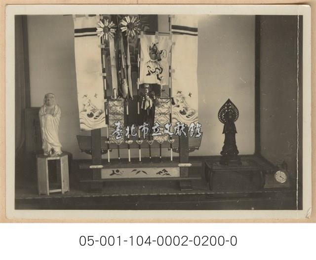 某神社內一隅藏品圖，第1張