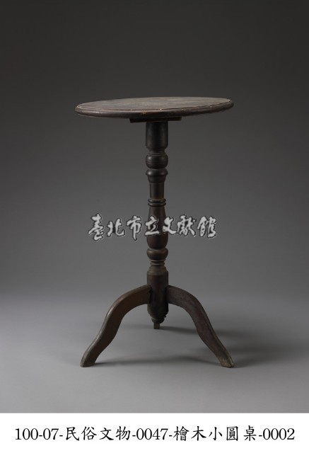 檜木小圓桌藏品圖，第2張