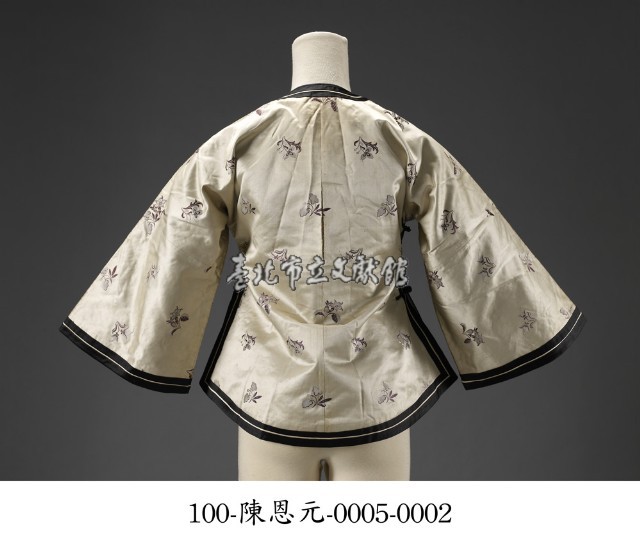 女唐裝型盤扣上衣藏品圖，第2張