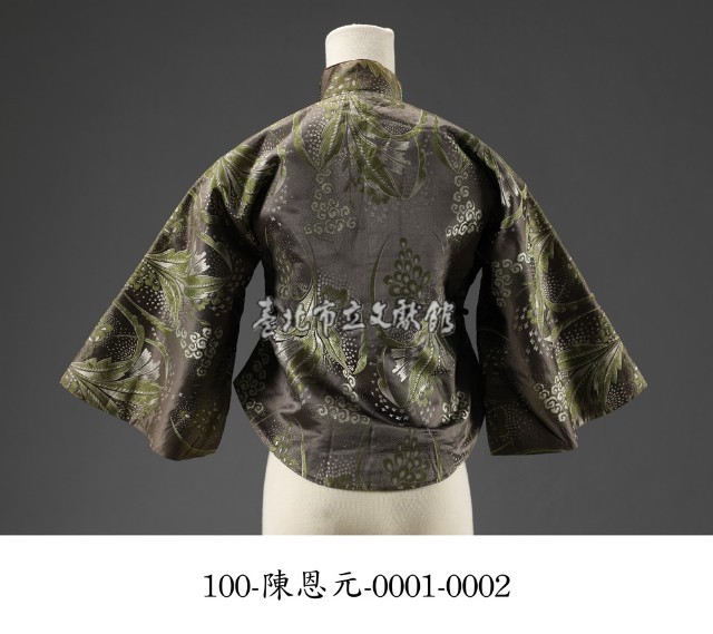 女唐裝型盤扣上衣藏品圖，第2張