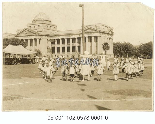 國立臺灣博物館旁運動場藏品圖，第1張