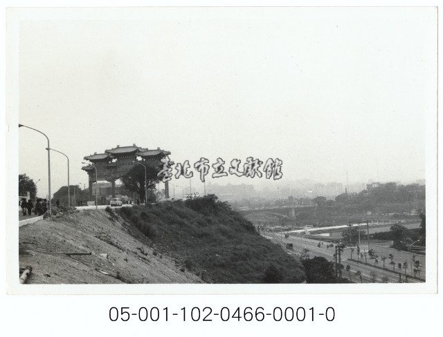 圓山大飯店牌樓藏品圖，第1張