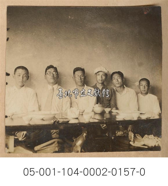 男性合照藏品圖，第1張
