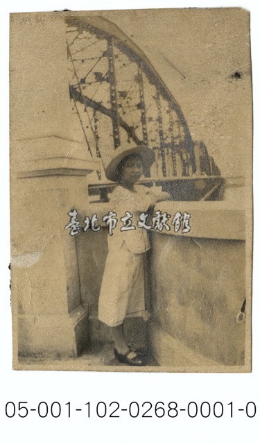 臺北橋頭的女孩藏品圖，第1張