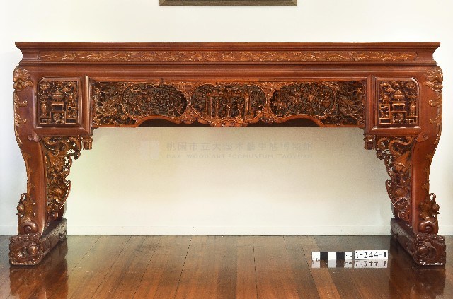 大神供桌組（肖楠高束腰雕花大供桌）藏品圖，第1張