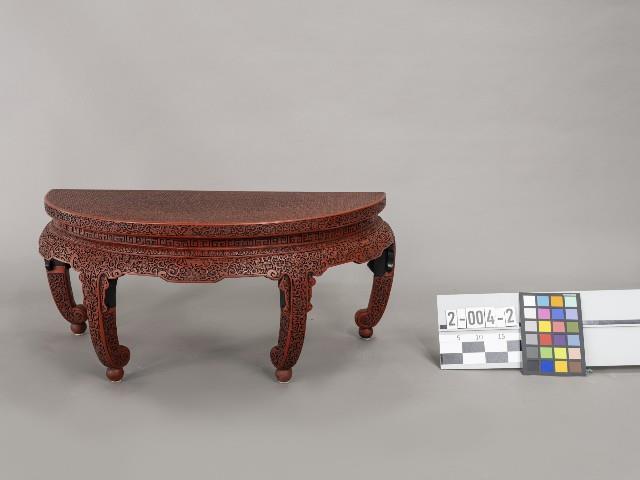 雕漆半邊几組－半邊几藏品圖，第1張