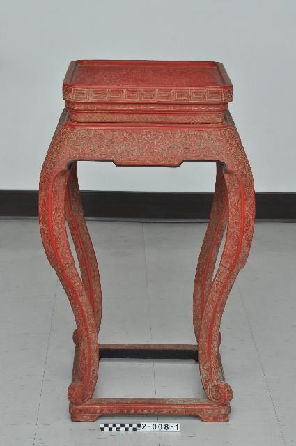 雕漆高束腰三彎腿圈足花檯一對－花檯藏品圖，第2張