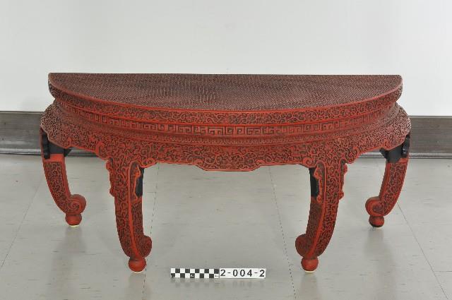 雕漆半邊几組－半邊几藏品圖，第2張