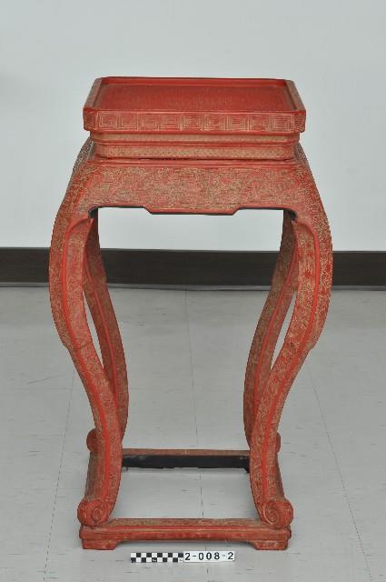 雕漆高束腰三彎腿圈足花檯一對－花檯藏品圖，第2張