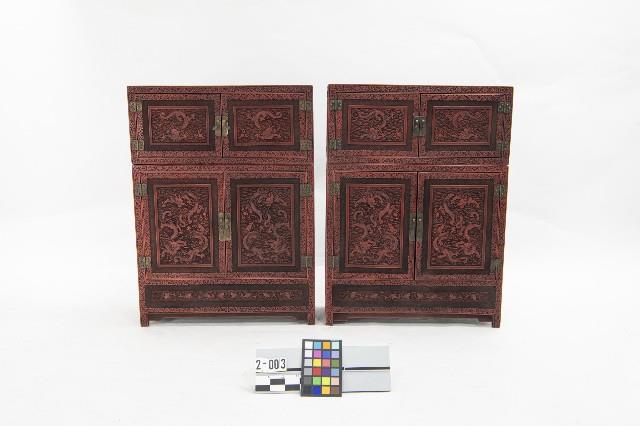 雕漆頂箱櫃一對藏品圖，第1張