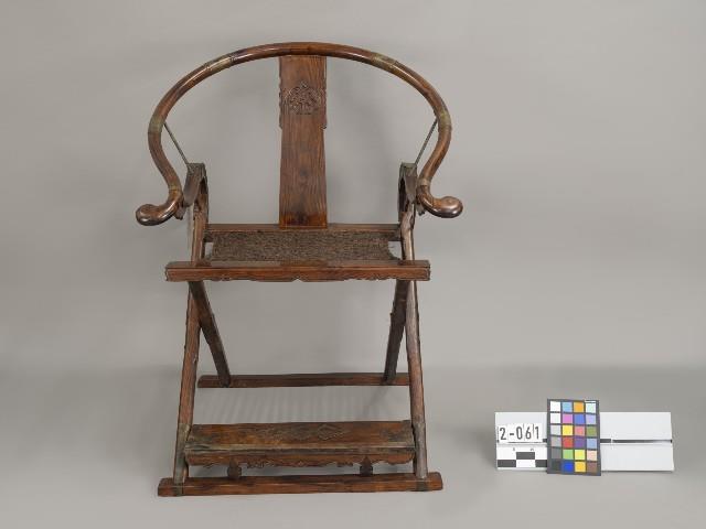 花梨木雲紋圈背交椅藏品圖，第1張