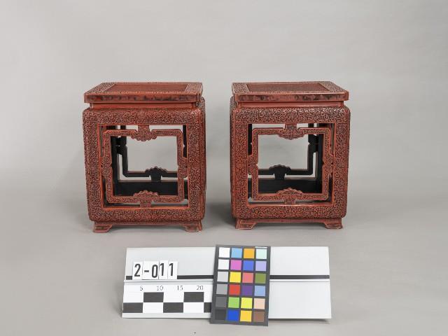 雕漆矮方凳一對藏品圖，第1張