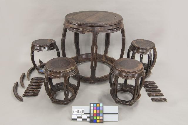 雞翅木圓鼓桌凳組藏品圖，第1張