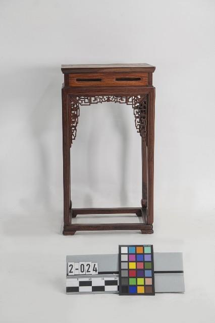 高束腰方几藏品圖，第1張