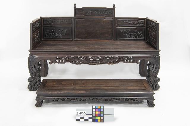 雞翅木牡丹引鳳羅漢床藏品圖，第1張