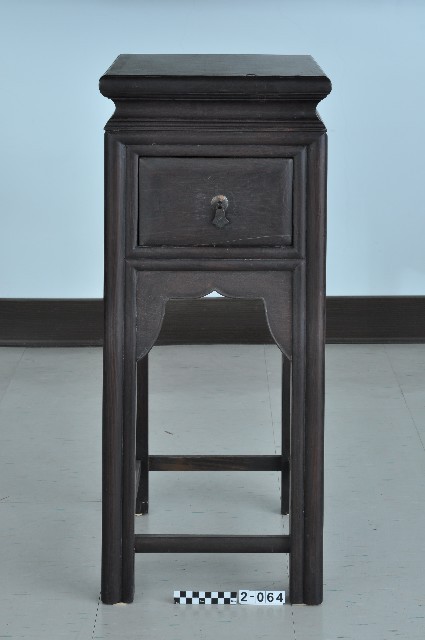 酸枝束腰帶屜茶几藏品圖，第2張