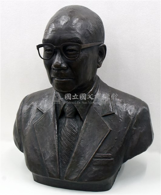 謝東閔胸像藏品圖，第5張