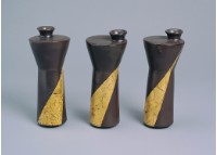 釉裡金彩酒壺的圖片