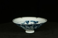 青花鬥彩薄胎蓮口碗藏品圖，第1張