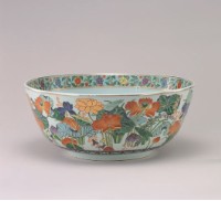 Bowl in famille- rose with decoration of lotus Collection Image, Figure 3, Total 3 Figures