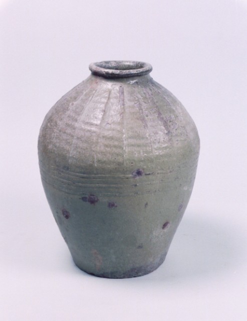 Bean Sprout Urn