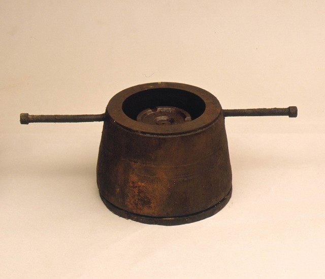 Iron Mold for Flower Planter