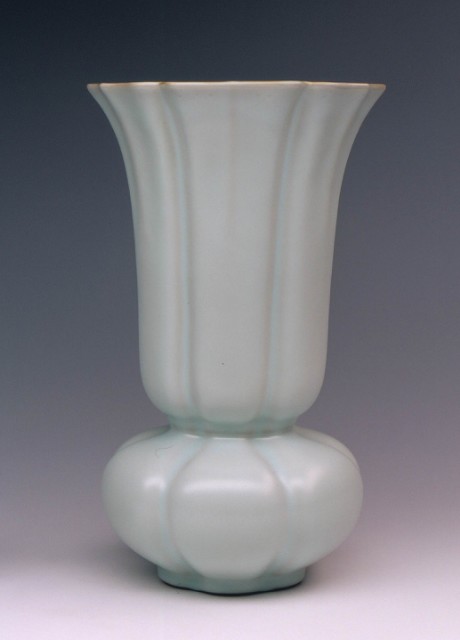 Celadon Petal Style Vase