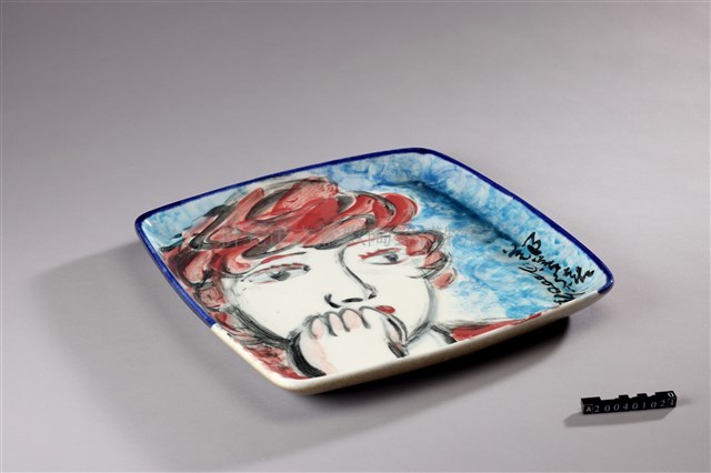 Painted square plate with figure design Collection Image, Figure 2, Total 2 Figures