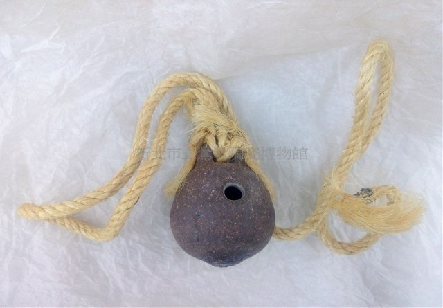 Vintage-style Ceramic Xun Collection Image, Figure 2, Total 2 Figures