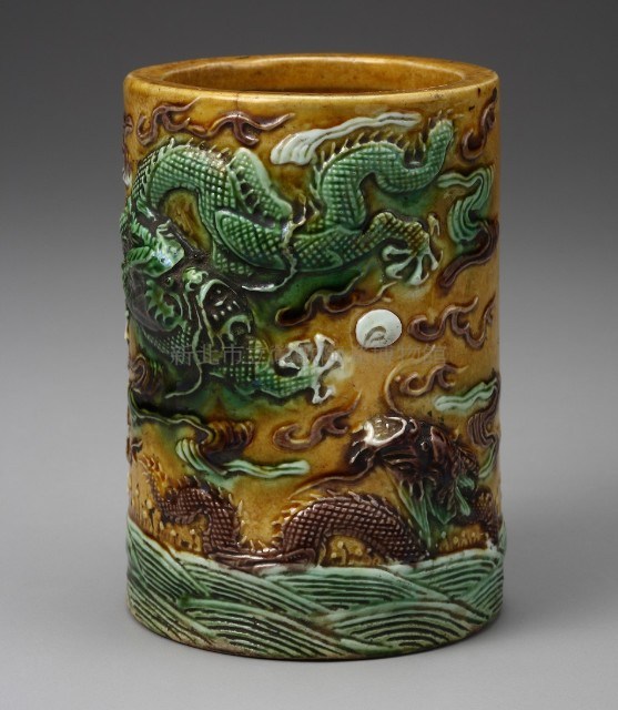 雕瓷筆筒藏品圖，第1張