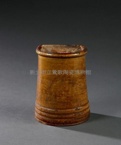 半圓筒形尖山款筷籠藏品圖，第1張