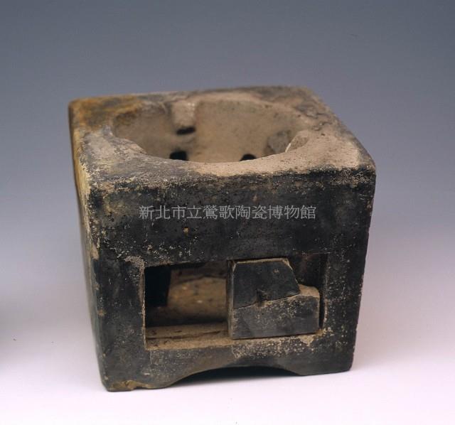方形素燒黑陶烘爐藏品圖，第1張