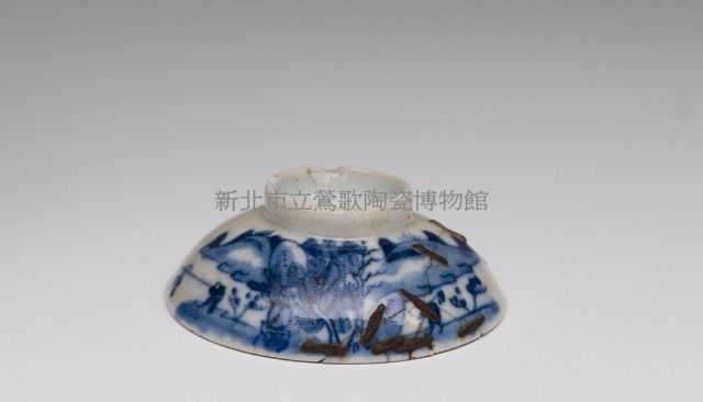 Covered Bowl with Under Glaze-blue Landscape Decoration,