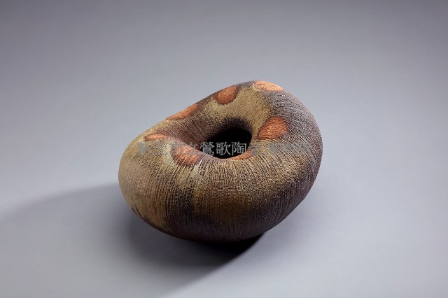 擁抱藏品圖，第1張