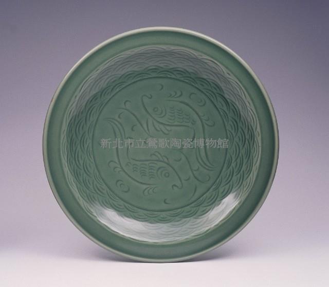 Yuan Style Oil Clear Glaze Two Fish Plate Collection Image