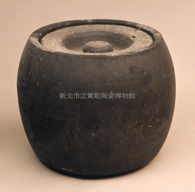 Black Earthen Jar from Da-nan Collection Image