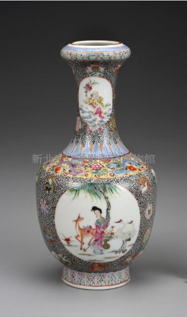 Pastel Vase with Figure Collection Image, Figure 2, Total 2 Figures