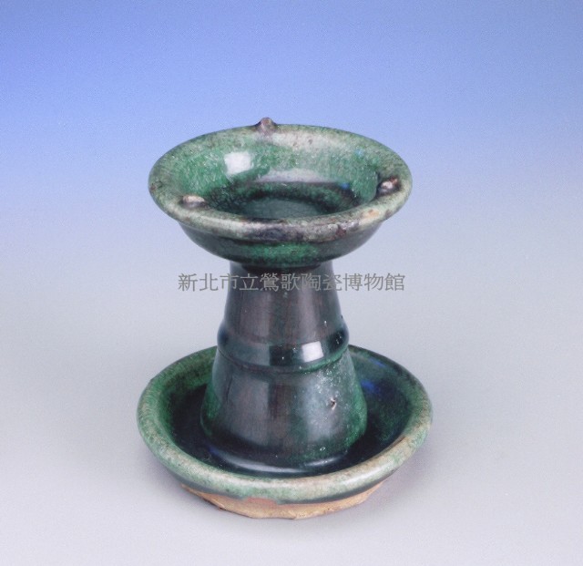 綠釉油燈藏品圖，第1張