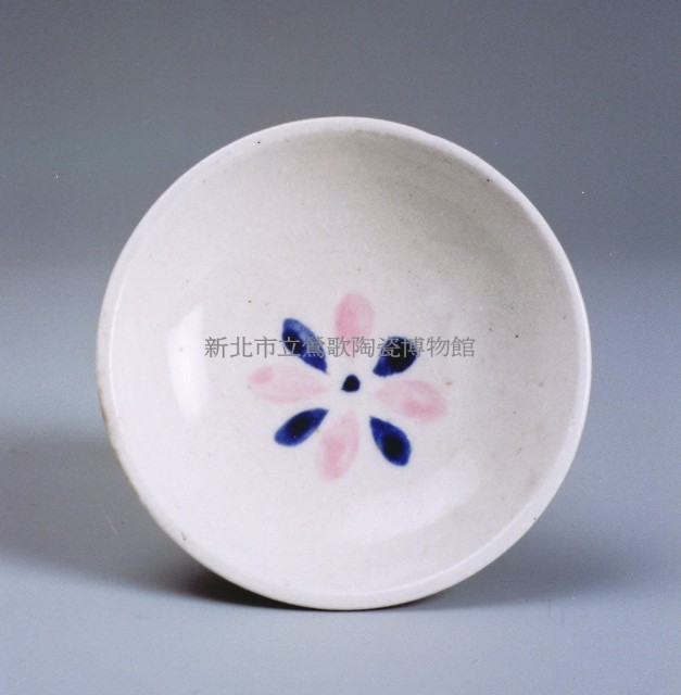 彩繪花卉碟（小）藏品圖，第1張