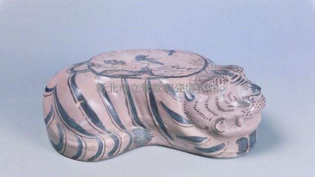 Tiger-shaped Pillow Collection Image